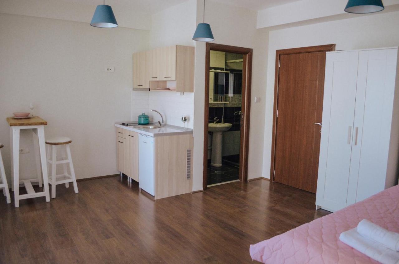 White & Wood Aparthotel Μπίτολα Εξωτερικό φωτογραφία
