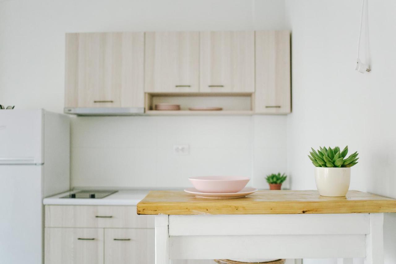 White & Wood Aparthotel Μπίτολα Εξωτερικό φωτογραφία
